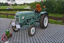 . MAN 2K3, Bj 1963, 2 Zyl, 20 Ps, 1300 ccm mit lustigem Fahrer war auch zum Traktorentreffen in Consdorf (L) gekommen.  19.07.2014