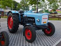 Dieser Eicher Mammut Typ 3423S, mit 65 Ps, sieht aus wie neu aus dem Laden, gesehen in Consdorf (L) am 19.07.2014 