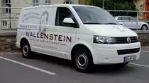VW T5 von Restaurant  WALLENSTEIN , gesehen in Schwerin im August 2014 