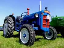 FORDSON-SUPER-DEXTA; Baujahr 1962 hat sich zur Wadholz-Classic2014 eingefunden; 140720