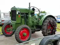 11er Deutz mit Klappgreifern, gesehen beim Oldtimertreffen in Alt Schwerin im August 2014