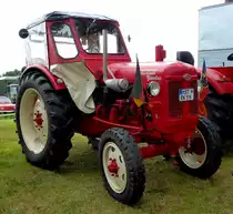 Famulus 36 S steht zur Oldtimeraustellung im Agroneum Alt Schwerin, August 2014