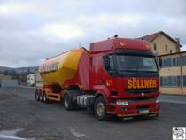 Renault Premium mit Siloauflieger der Spedition Sllner.