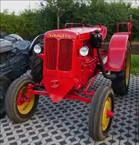 . Schl�ter AS 22 B,  Bj 1956, 22 Ps, 2340 ccm, war beim Traktorentreffen am 19.07.2014 in Consdorf zu sehen.