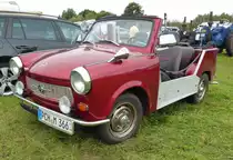 Trabant Cabrio steht in Alt Schwerin anl. der Oldtimerveranstaltung im August 2014