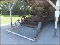 Alter Mähdrescher in Fladungen am 18.07.2013