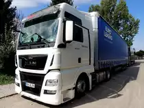 MAN TGX18.440 hat Equipment für eine musikalische Veranstaltung nach Ried gebracht; 140822