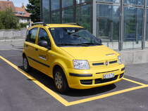 Fiat Panda der Schweizer Post in Echallens am 17.08.2014
