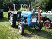 Ford 3000, Bj. 1965, bei der 1. Oldtimerausstellung in 36119 Neuhof - Hattenhof am 31.08.08 
