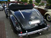 Heckansicht eines Opel Admiral Hebmüller Cabriolet. 1938 - 1939. Hebmüllertreffen am 24.08.2014 in Meerbusch.