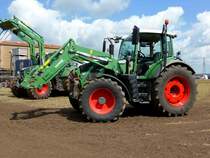 Fendt 516 steht bereit für die nächste Vorführaktion beim FENDT-Feldtag in Wadenbrunn, 27.08.2014