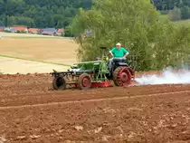 Lanz Alldog bei der Feldarbeit, gesehen beim Lanz & John Deere - Treffen in Kirchheim am See im August 2014