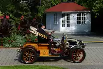 . Renault AX von 1910 aufgenommen während einer Rundfahrt auf dem Gelände der Classic days in Mondorf.  30.08.2014