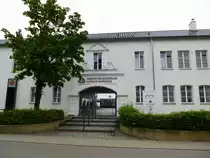 Neumarkt/Oberpfalz, Eingang zum Museum f�r Historische Maybach-Fahrzeuge, gr��te private Sammlung von Maybach-Fahrzeugen, 2009 er�ffnet, Aug.2014