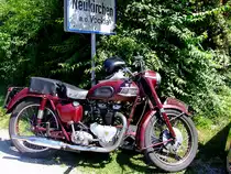 TRIUMPH, SPEED-TWEEN; 500ccm; 29PS; Baujahr 1956; hat sich zur Oldtimerveranstaltung Stehrerhof in Neukirchen/Vöckla eingefunden; 140706