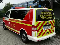 VW T5 MTW des Stadtteils Zeppelinheim am 13.09.14 in Neu-Isenburg beim Tag der Offenen Tür der Feuerwehr