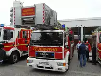 MAN 15.264 DLK 23/12 (Florian Isenburg 1/30) am 13.09.14 in Neu-Isenburg beim Tag der Offenen Tür der Feuerwehr