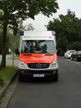 Mercedes Benz Sprinter des DRK  am 13.09.14 in Neu-Isenburg beim Tag der Offenen Tür der Feuerwehr 