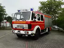 Mercedes Benz 1222 AF TLF 16/25 (Florian Isenburg 1/22) am 13.09.14 in Neu-Isenburg beim Tag der Offenen Tür der Feuerwehr 