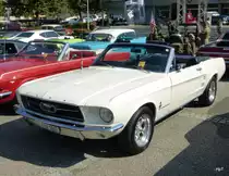 Ford Mustang Oldtimer Ausgestellt am der Route 66 in Aarburg am 06.09.2014