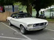 Ford Mustang Oldtimer Ausgestellt am der Route 66 in Aarburg am 06.09.2014