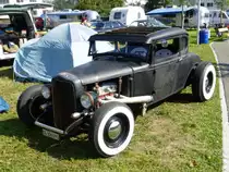 Ford Fun Car Oldtimer Ausgestellt am der Route 66 in Aarburg am 06.09.2014