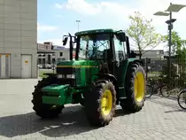 Johne Deere 6400  am 19.09.14 in John Deere Forum in Mannheim 