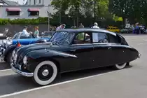 . Tatra 87 Diplomat, Bj 1948, 75 Ps, Luftgek�hleter V 8 Motor, zwischen 1937 und 1950 wurden 3023 Fahrzeuge von diesem Typ gebaut. Teinehmer der FIVA World Rally durch Luxemburg, gesehen in Diekirch am 20.09.2014.