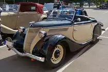 . Ford V8 Bj 1936, aufgenommen während der Pause der FIVA World Rally Rundfahrt durch Luxemburg am 20.09.2014.