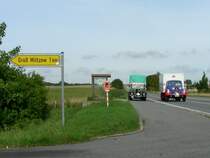 so kann man auch berholen, einmal rechts raus und der Magirus geht vorbei am Berna

unterwegs von Stralsund nach Stettin am 03.09.08 mit der Hanse-Tour bei Brandshagen