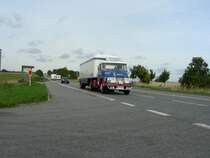 und noch ein Henschel Sattelzug unterwegs von Stralsund nach Stettin am 03.09.08 mit der Hanse-Tour bei Brandshagen