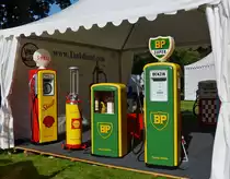 . Zapfs�ulen aus fr�here Zeitein in neuem Glanz, gesehen bei den Classic Days in Mondorf.  30.08.2014 