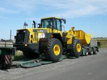 Komatsu WA 470 auf einem Tieflader fertig zum Abtransport am 31.08.08 in 36124 Eichenzell