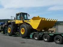 Komatsu WA 470 auf einem Tieflader fertig zum Abtransport am 31.08.08 in 36124 Eichenzell
