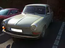 VW Typ 3 1600 TL. 1969 - 1973. Das TL steht für Touring Limousine. Der Typ 3 wurde bereits 1961 vorgestellt. Das TL Modell folgte nach den Werksferien, im August 1965. Der abgelichtete 1600 TL entstammt der  Langschnauzer  genannten zweiten Serie. Herbstfest an der Düsseldorfer Classic Remise am 04.10.2014.