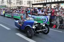 Morgan Dreirad bei der 20. Fahrerparade am 13.6.2014, zur 82. 24h Le Mans. Tilt-Shift (Miniatureffekt) bearbeitet.  