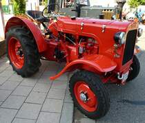 Fahr T22, erstklassig restaurierter Schlepper mit 2-Zyl.Deutz-Diesel, 2200ccm, 22PS, Baujahr 1941, zu sehen beim  Waldkircher Sonntag , Juli 2014