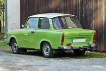 Heckansicht vom Trabant 601 de Luxe, mit Anhängerkupplung und Rückfahrleuchte, Doberlug-Kirchhain 09.10.2014