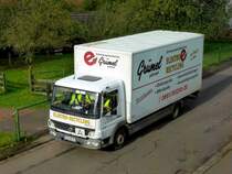 MB Atego des Entsorgers  GRÜMEL  unterwegs in 36100 Petersberg-Marbach, Oktober 2014