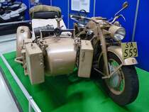 Zündapp KS 750 mit Beiwagen

Baujahr 1943, 26 PS

Mobilia Automuseo, Kangasala, Finnland, 14.4.2013 