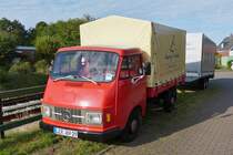 . Auch wen der Stern darauf hngt und am Heck Mercedes Benz steht ist dies fr mich ein Hanomag Henschel Kleinlaster, gesehen am 08.10.2014.