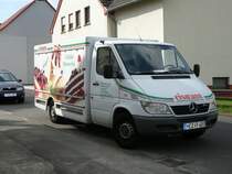 Mercedes Benz Sprinter 311 CDI als Auslieferungsfahrzeug eines Tiefkhlkostlieferanten am 30.08.08 in 36100 Petersberg - Marbach