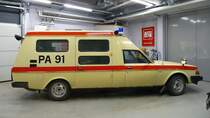 Volvo Krankenwagen, Mobilia Automuseo, Kangasala, Finnland, 14.4.2013