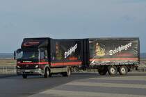 . M-B Atego Hngerzug mit Bierwerbung, aufgenomen am 09.10.2014.