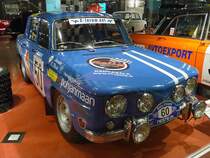 Renault R8 Gordini

Baujahr 1970, 4 Zylinder, 1255 ccm, 139 PS

Die PKW-Sammlung ist in einem zweiten Gebäude untergebracht, dass sich auf dem Gelände der lokalen Straßenmeisterei befindet. Da dort kein Museumspersonal ist, sind alle Modelle hinter Glas. 

Mobilia Automuseo, Kangasala, Finnland, 14.4.2013