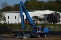 . Radlader Terex-Fuchs 360 MHL am Moselufer gesehen am 18.10.2014