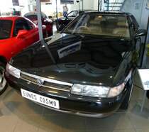 Mazda Eunos Cosmo, 2x2 Coupe mit 280PS Wankel-Motor, Bauzeit 1990-95, Museum Autovision Altlu�heim, Sept.2014