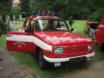 AWD (Ausrckdienstwagen) und ELW 1.
Wartburg 353 Baujahr 1986.
Bis August 2001 im Einsatz in Zittau.
Ausgestellt bei Historik Mobil in Jonsdorf am 09/10.08.2008.