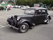 Oldtimer Citroen Traction unterwegs in Bremgarten AG am 18.10.2014