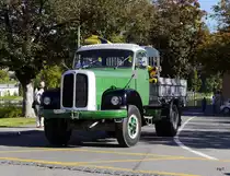 Oldtimer LKW Saurer Kipper unterwegs in Bremgarten AG am 18.10.2014